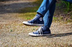 Blaue Converse Sneaker